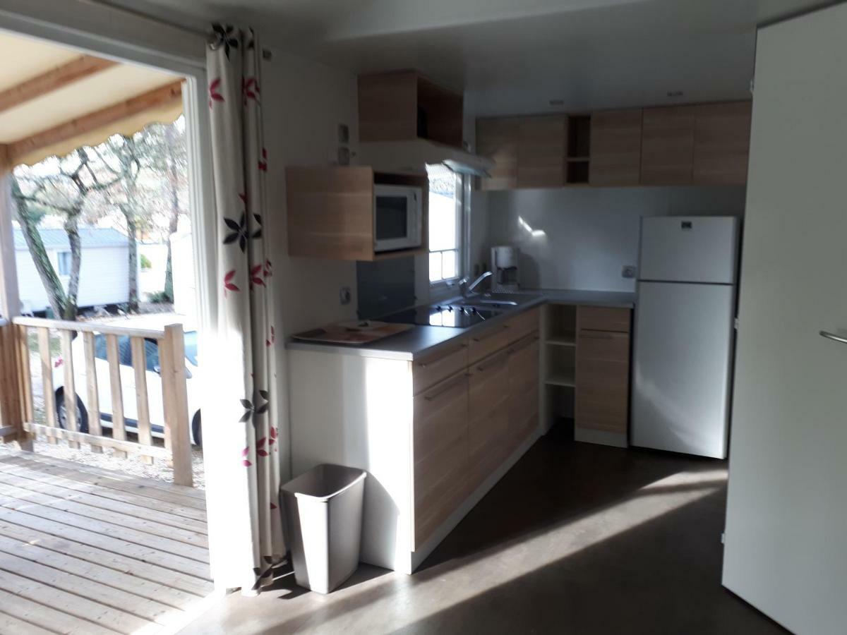 Mobil Home Sainte Baume Нан-ле-Пен Экстерьер фото